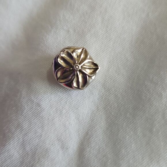 Chamilia Sterling Silver Flower Charm - Picture 5 of 16